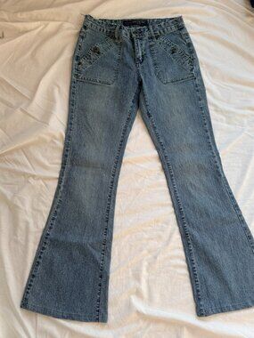 One Tuff Babe Stretch Jeans – Size 5/6 Petite Inseam – Medium Wash Flare Denim